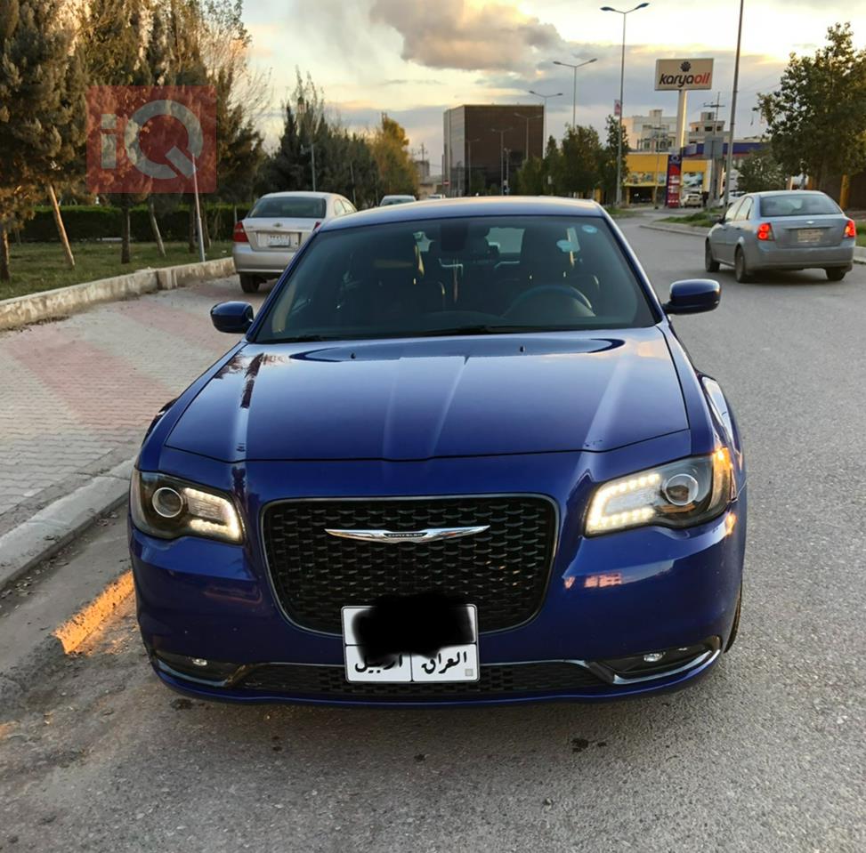 كرايسلر 300